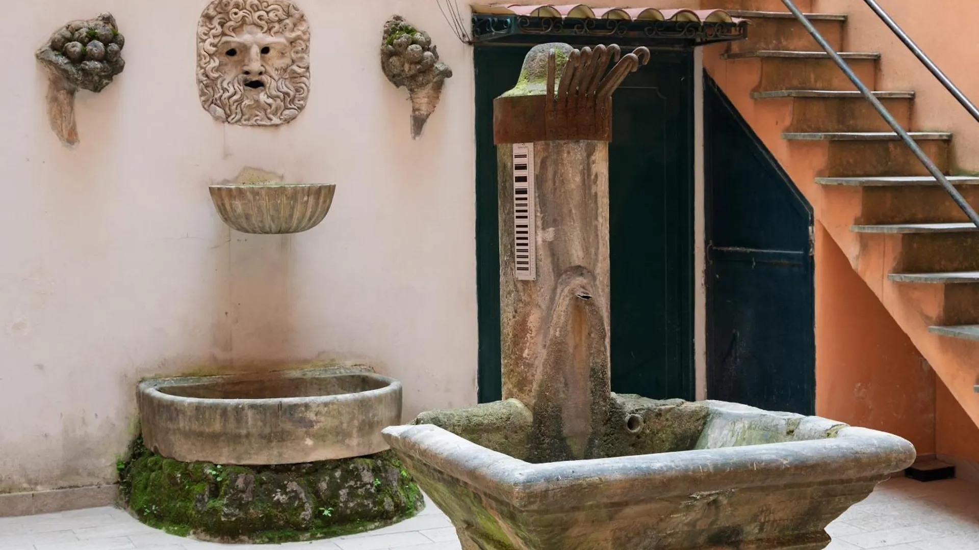 Dreamers In Belsiana Spagna Int 8 Rome Apartment