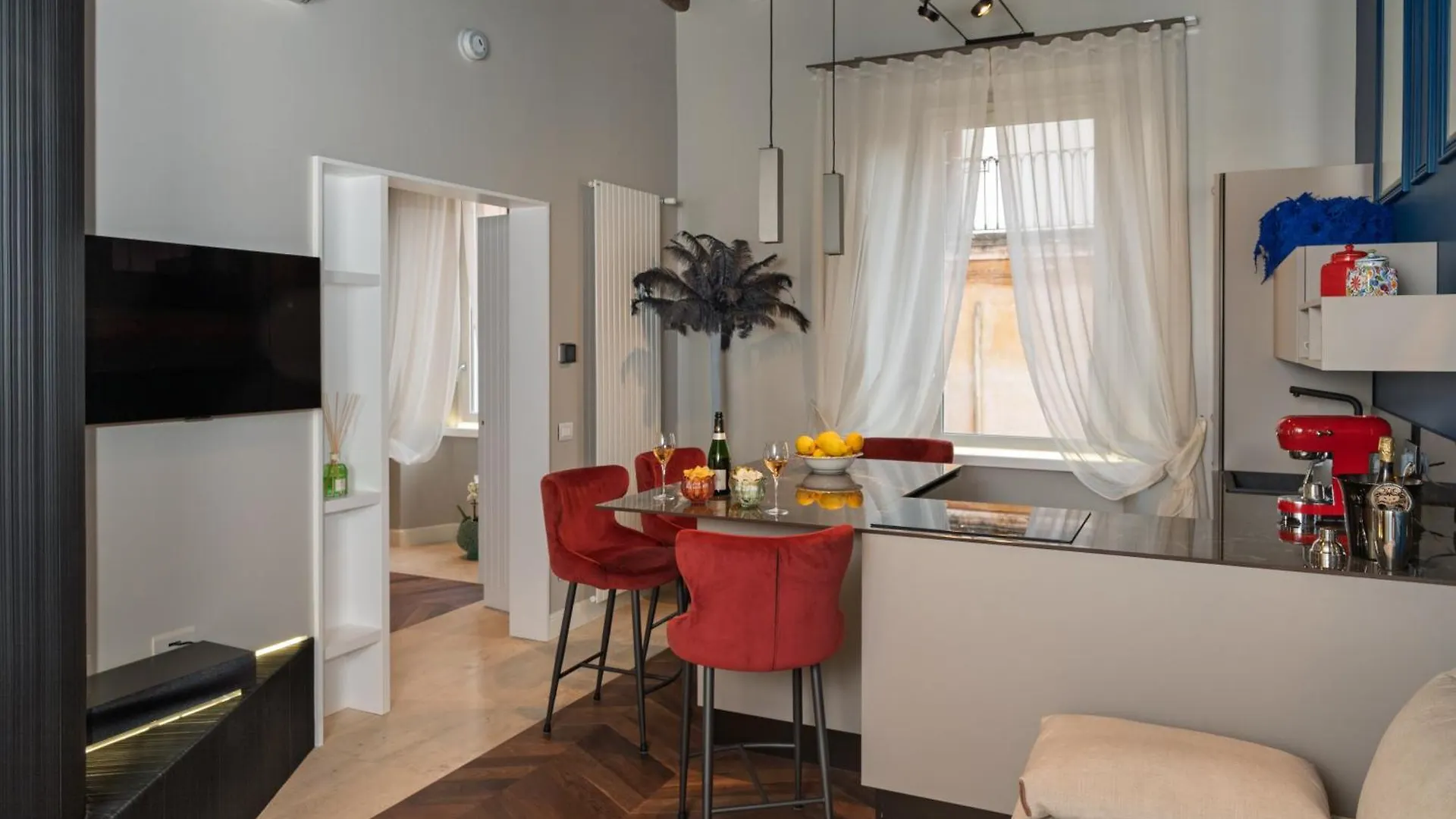 Dreamers In Belsiana Spagna Int 8 Rome Apartment