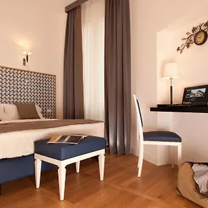3* Ξενοδοχείο Floris